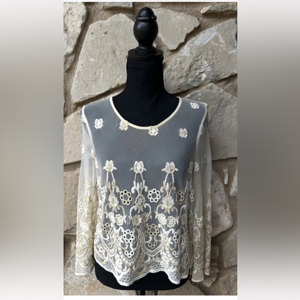 FOREVER 21 Mesh‎ Top M/L Off White Embroidered Gold Thread Long Sleeve EC